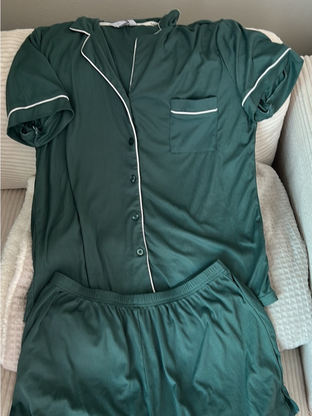 Women's Dark Green Satin-Look Short Sleeve Pajama Set with Contrast Piping